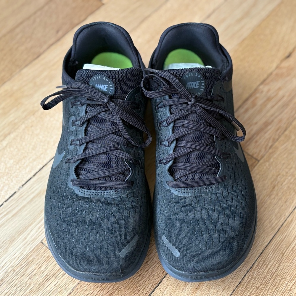 Nike Free RN Women's Black Running Shoes 9 Gently Worn